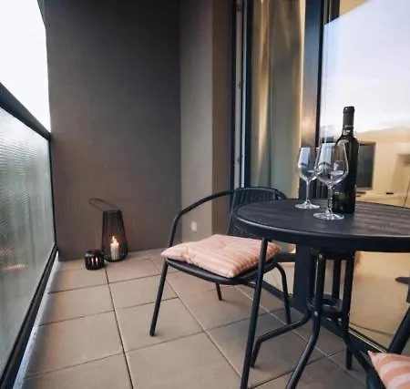 Free Parking - Adm New Studio, Location Apartmán