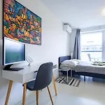 Free Parking - Adm New Studio, Location Apartment