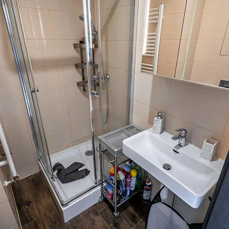 Διαμέρισμα Free Parking - Adm New Studio, Location *